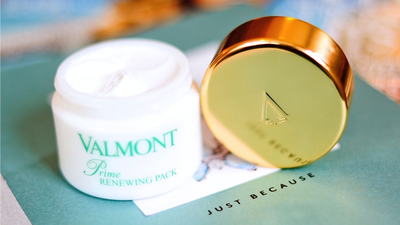 Valmont Renewing Pack