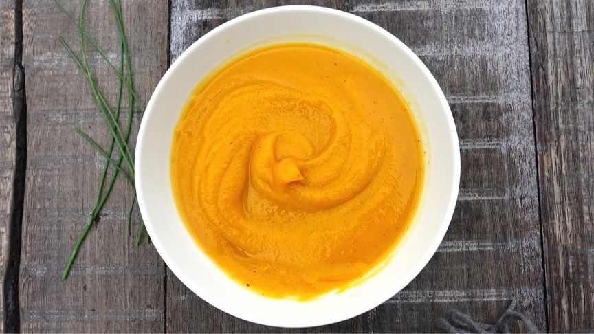 Roasted Butternut Squash Soup with Toasted Pumpkin Seeds