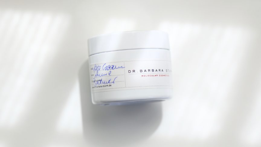 The Secret to a Good Anti-Aging Face Cream? Your Own Blood Cells.